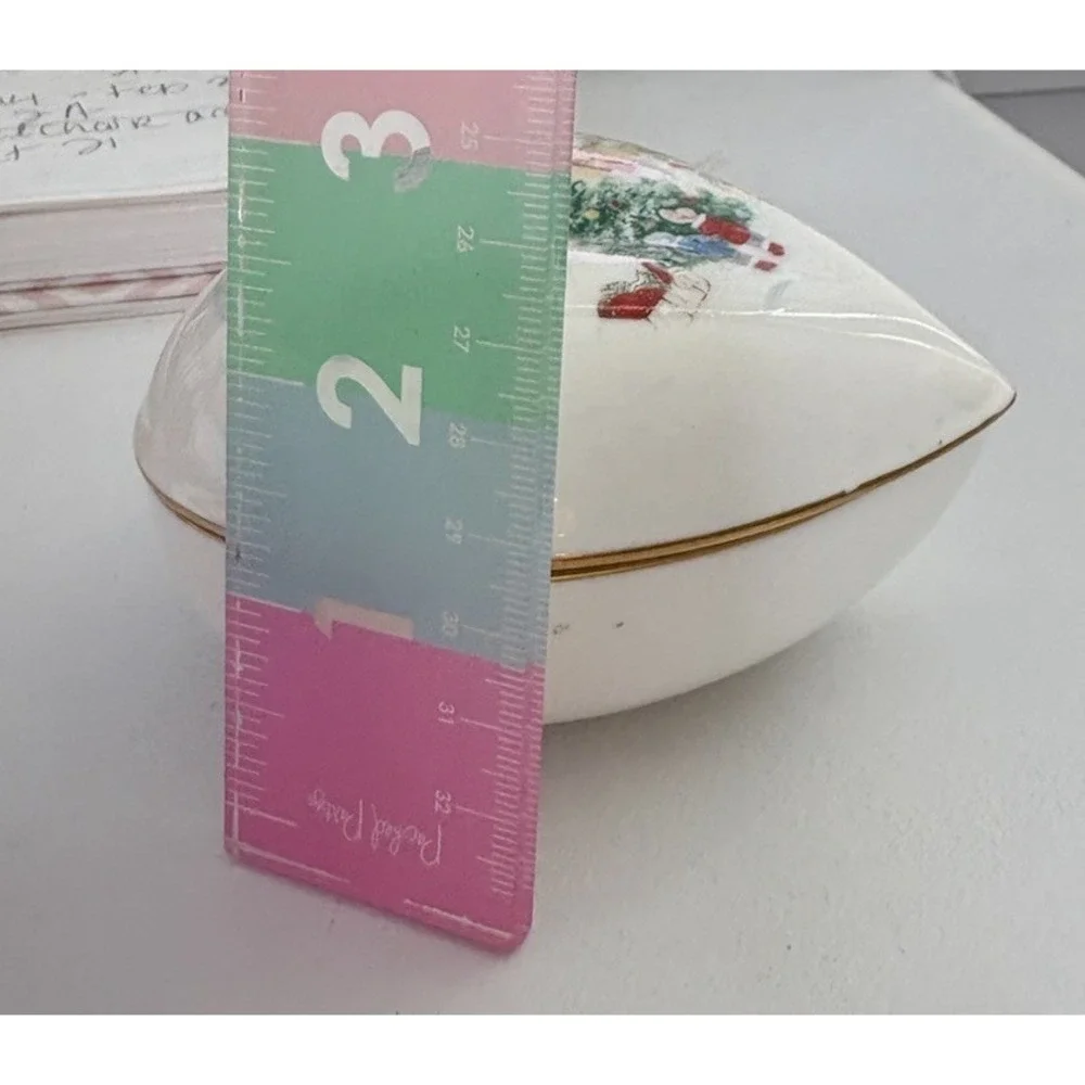 Mikasa MERRY CHRISTMAS Holiday Covered Heart Shaped Bowl‎ Trinket Box - FX032